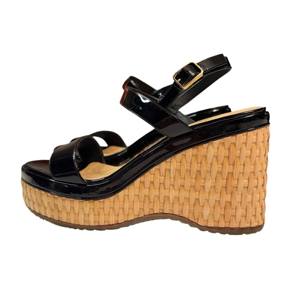 CHANEL Patent Leather Wedge Sandals – Black & Raffia